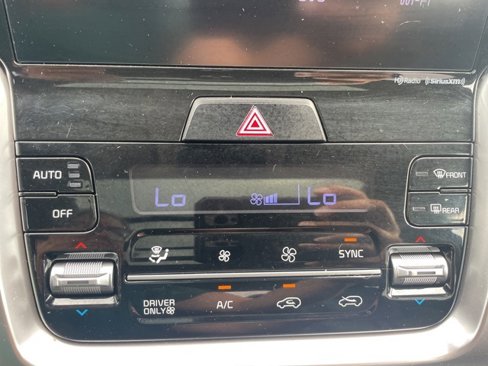 Used 2021 Kia Sorento EX image 28