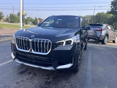 New 2025 BMW X1 xDrive28i w/ Technology Package image 8