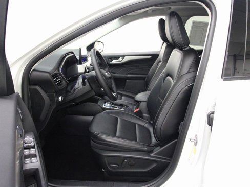 Used 2022 Ford Escape SEL w/ Technology Package image 16