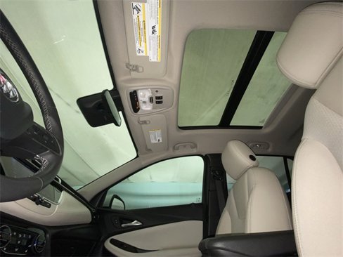 Used 2022 Buick Encore GX Select w/ Experience Buick Package image 22