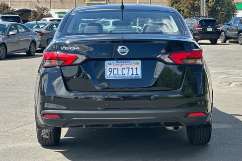 Certified 2022 Nissan Versa S image 5