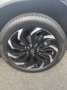 Used 2023 Lexus UX 250h AWD image 6