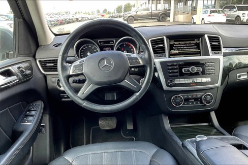 Used 2016 Mercedes-Benz GL 320 BlueTEC 4MATIC image 6