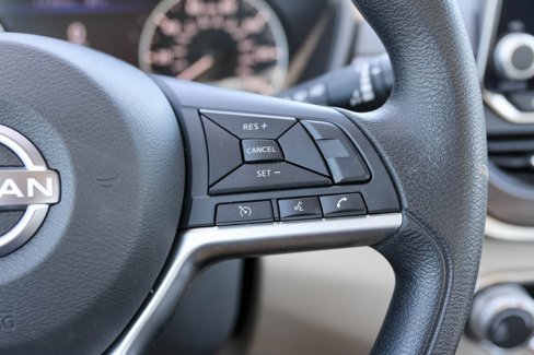 Used 2025 Nissan Altima 2.5 SV image 25