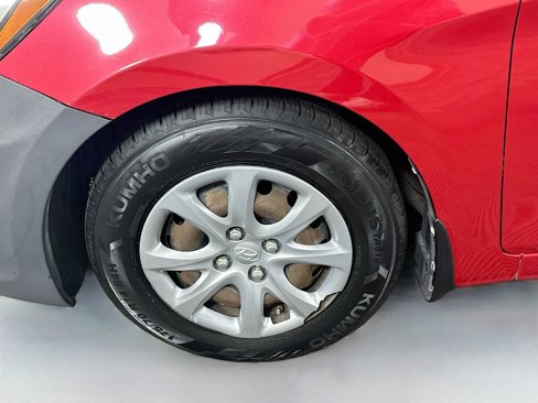 Used 2013 Hyundai Accent GS image 28
