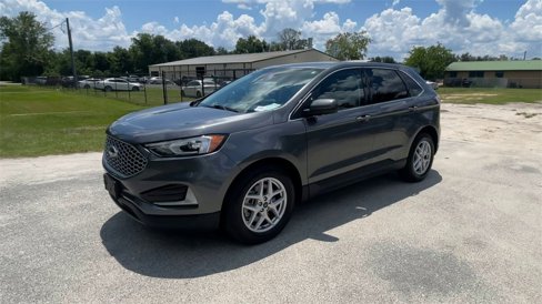 Used 2024 Ford Edge SEL image 4