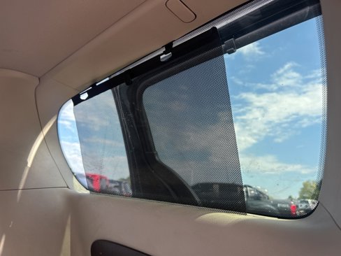 Certified 2018 Chrysler Pacifica Touring-L image 14