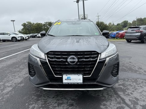 Certified 2024 Nissan Kicks SR image 3