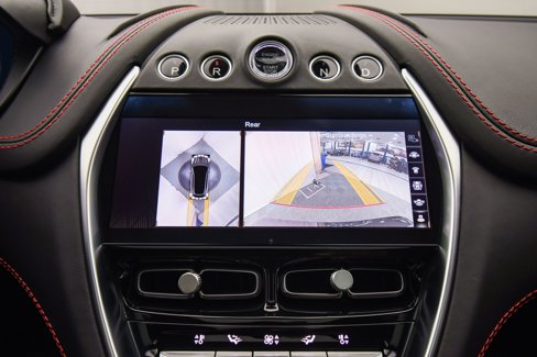 Used 2021 Aston Martin DBX image 43