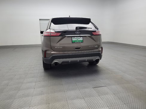 Used 2019 Ford Edge Titanium w/ Equipment Group 301A image 6