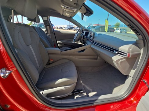 New 2025 Hyundai Elantra SE image 23