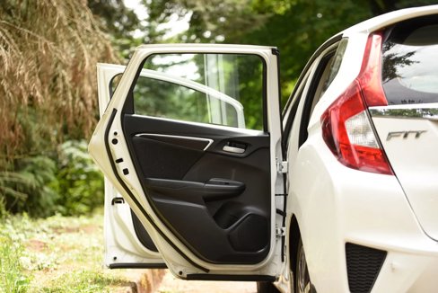 Used 2015 Honda Fit EX image 17