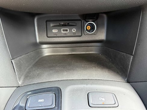 Used 2023 Chevrolet Equinox RS w/ RS Leather Package image 57
