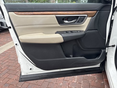 Used 2018 Honda CR-V Touring image 14