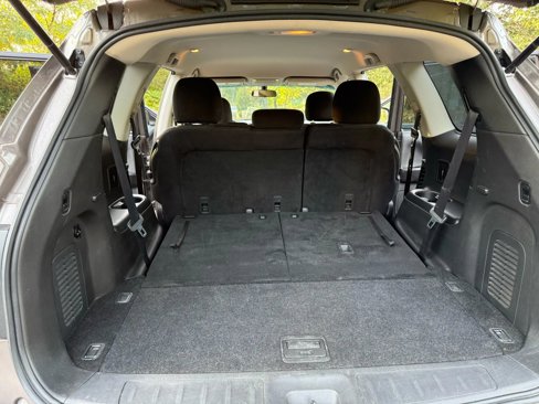Used 2014 Nissan Pathfinder SV image 35