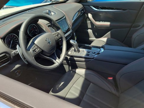 New 2024 Maserati Levante GT Ultima image 4