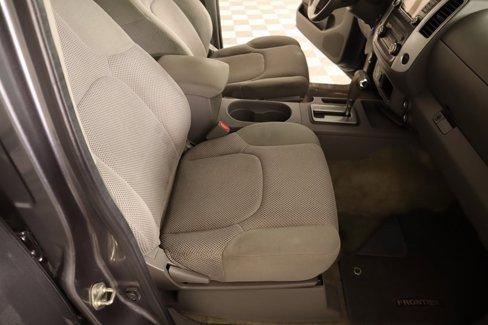 Used 2016 Nissan Frontier SV image 11