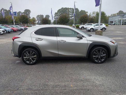 Used 2020 Lexus UX 200 F Sport image 2