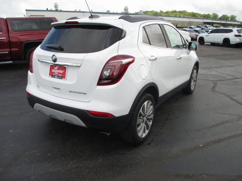 Used 2020 Buick Encore Preferred image 3
