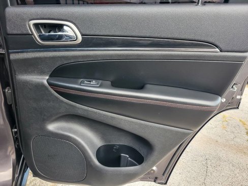 Used 2018 Jeep Grand Cherokee Trailhawk w/ Trailhawk Luxury Group image 21