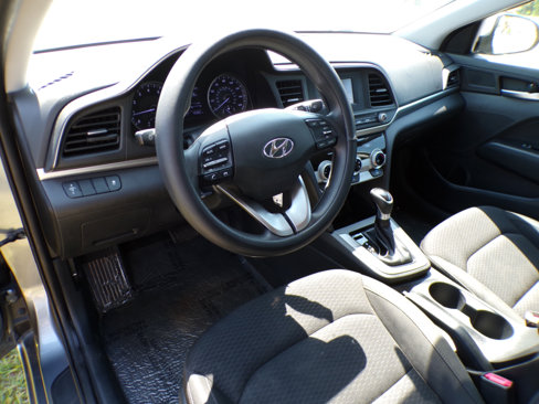 Used 2019 Hyundai Elantra SE w/ Cargo Package image 28