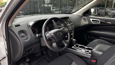 Used 2018 Nissan Pathfinder S image 20
