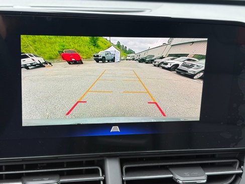 New 2025 Chevrolet Trax RS w/ Sunroof Package image 9