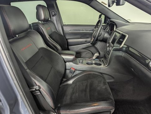 Used 2017 Jeep Grand Cherokee Trailhawk w/ Trailhawk Luxury Group image 21