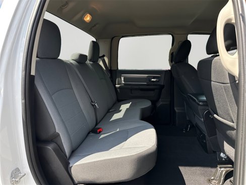Used 2021 RAM 1500 Classic SLT image 13