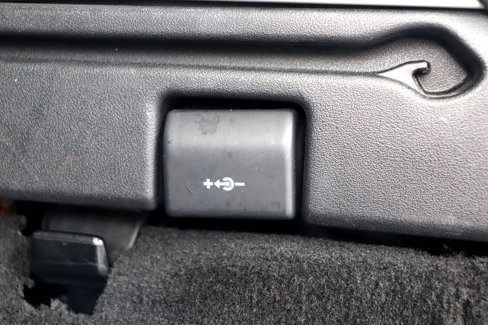 Used 2015 Land Rover Range Rover Sport HSE image 59