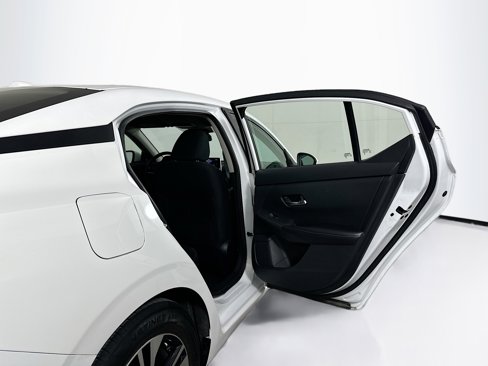 Used 2022 Nissan Sentra SV image 28