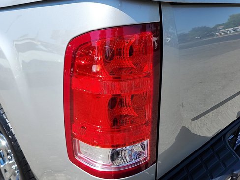 Used 2007 GMC Sierra 1500 SLE w/ California Package image 18