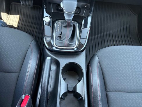 Used 2025 Kia Soul GT-Line image 22