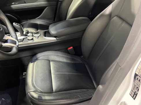 Used 2022 Alfa Romeo Stelvio Ti image 24