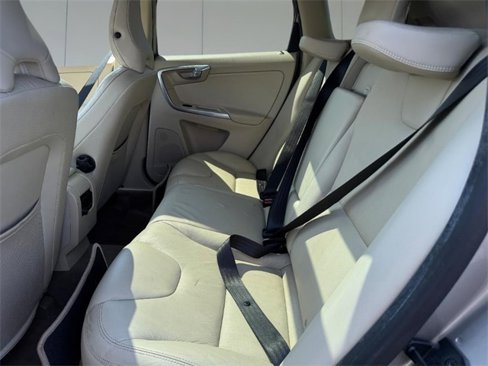Used 2012 Volvo XC60 3.2 image 9