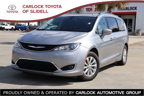 Used 2019 Chrysler Pacifica Touring-L image 1