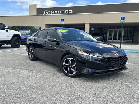 Certified 2023 Hyundai Elantra SEL w/ Convenience Package image 1