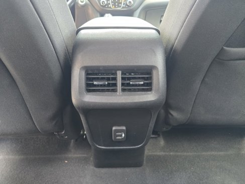 Used 2020 Chevrolet Equinox LT image 15