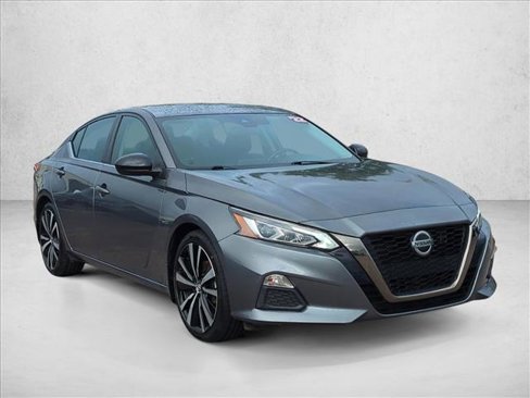 Used 2022 Nissan Altima 2.5 SR image 3