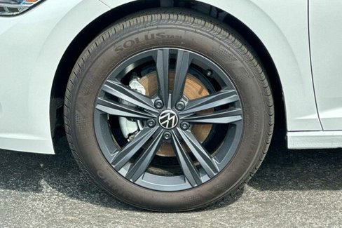 New 2024 Volkswagen Jetta SE image 24