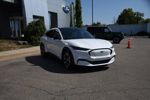 Used 2021 Ford Mustang Mach-E Premium image 9