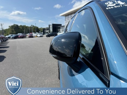 Certified 2024 Volvo XC40 B5 Plus w/ Protection Package Premier image 10