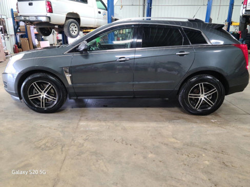 Used 2012 Cadillac SRX Luxury image 7