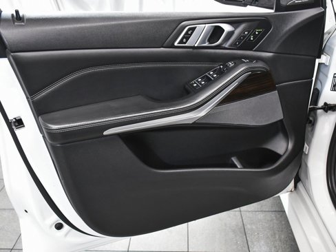 Used 2019 BMW X5 xDrive40i image 9