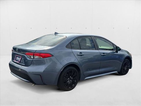 Used 2020 Toyota Corolla LE image 5