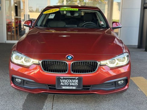 Used 2018 BMW 320i Sedan w/ Convenience Package image 10
