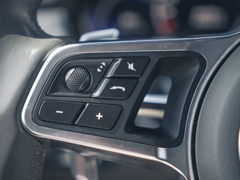 Certified 2019 Porsche Cayenne image 42