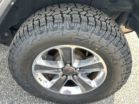Used 2022 Jeep Wrangler Unlimited Sahara image 8