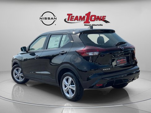 New 2025 Nissan Kicks Play S image 4