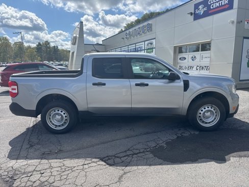 Used 2022 Ford Maverick XL image 3